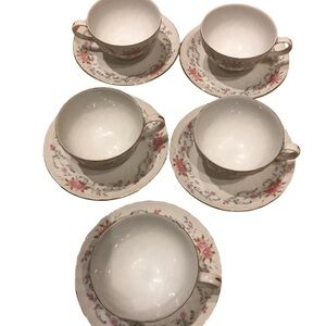 Astro  Portelan trimmed gold  tea cups  vintage​​​​​​​​